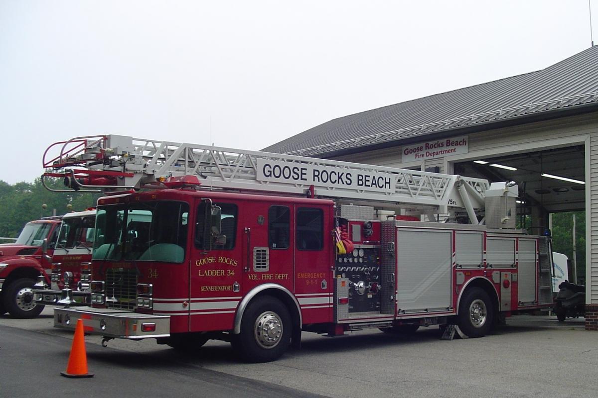Ladder 34: 2000 Smeal 75' Ladder Truck - 1500 GPM pump, 300 gallon water tank, 1400' 4” hose. Purchased by the Kittredge Family Fire Equipment Fund.